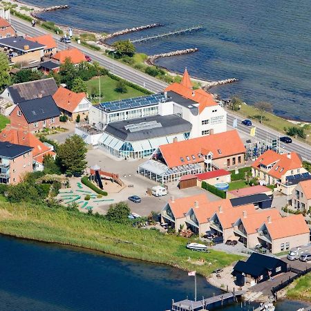 6 Person Holiday Home On A Holiday Park In Hejls Exterior foto