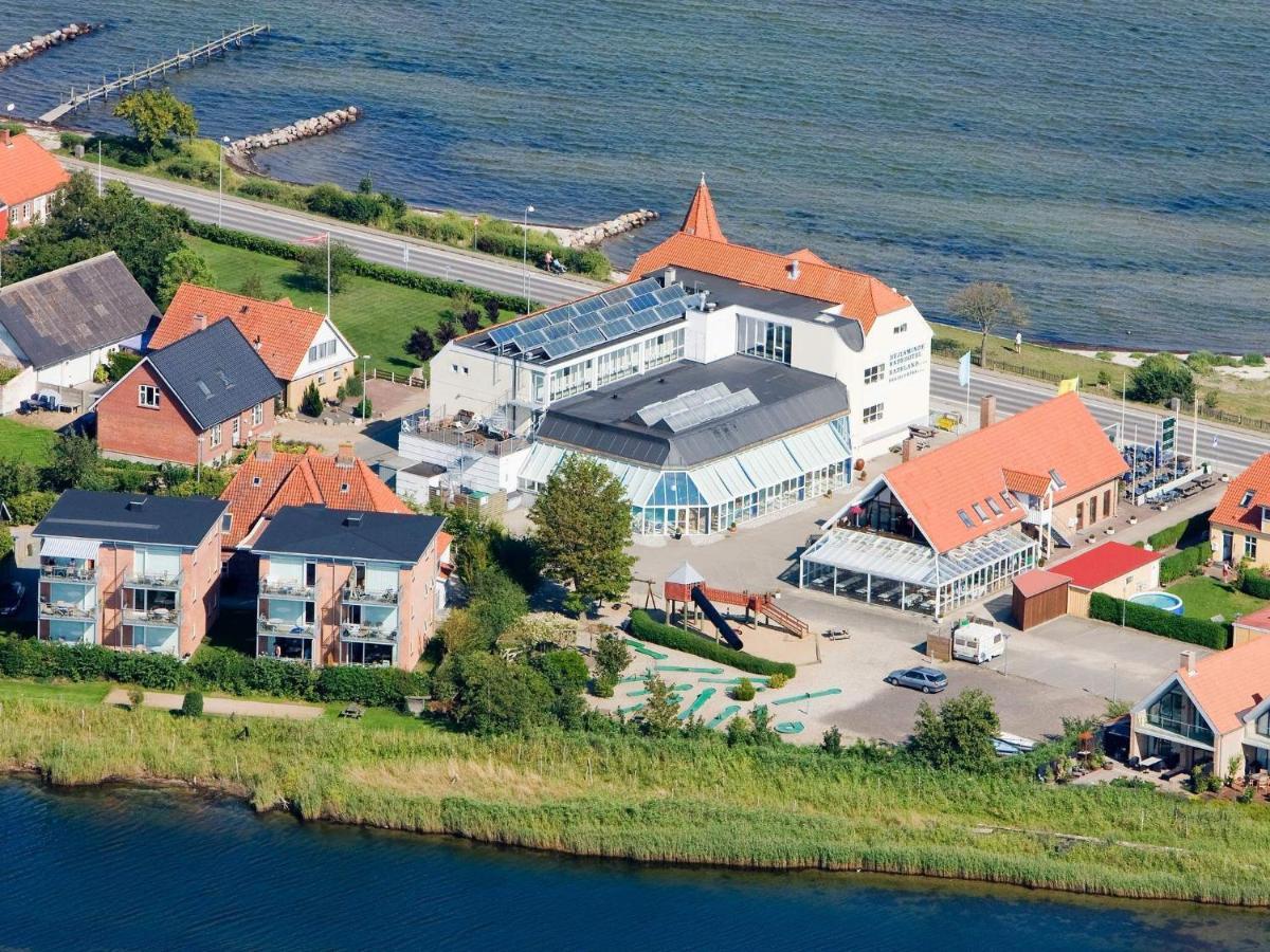 6 Person Holiday Home On A Holiday Park In Hejls Exterior foto